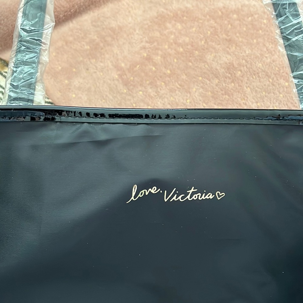 Victoria Secret Handbag with a pouch attached inside - Picture 3 of 3